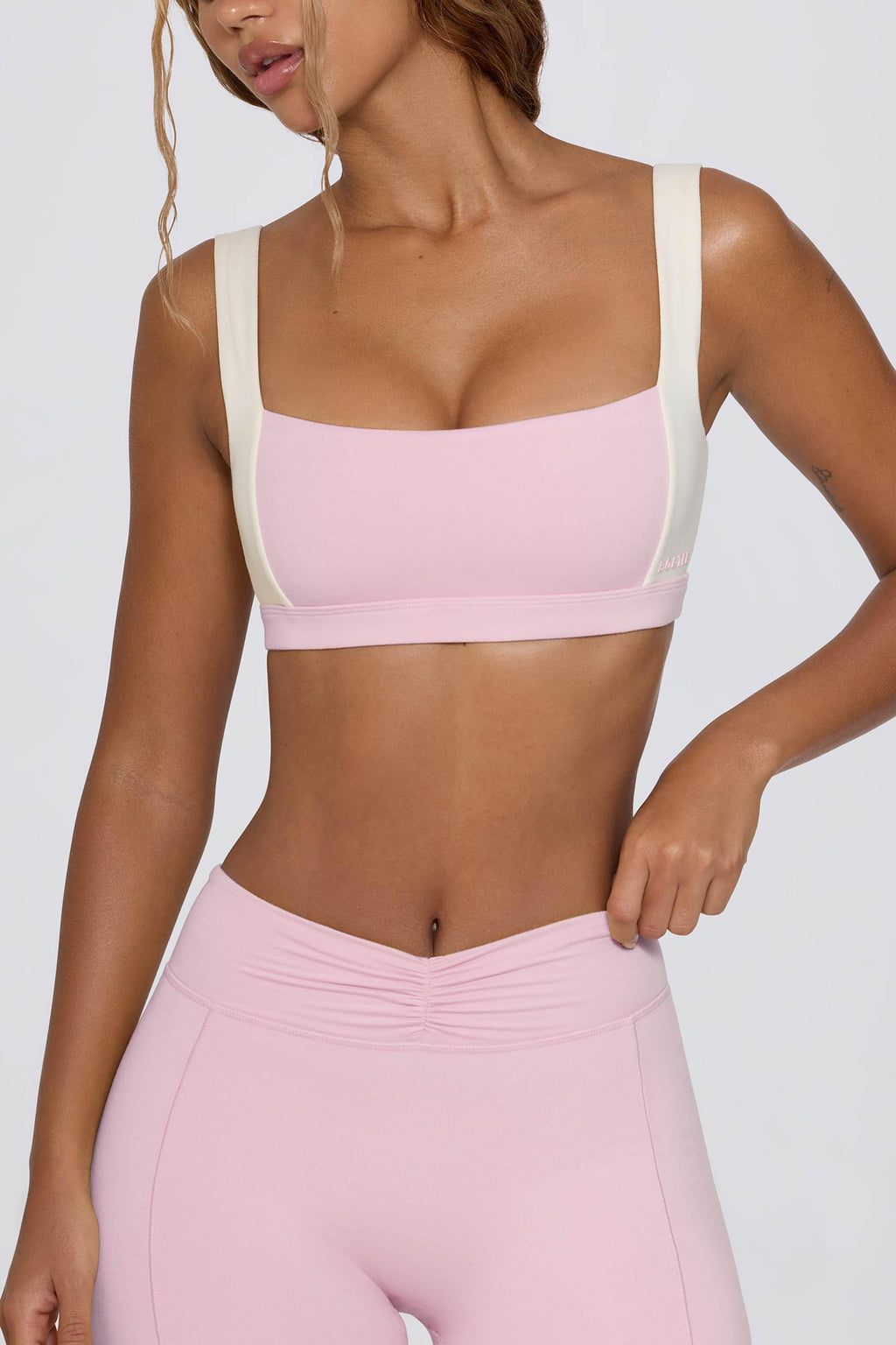 Contrast Sports Bra In Bloom