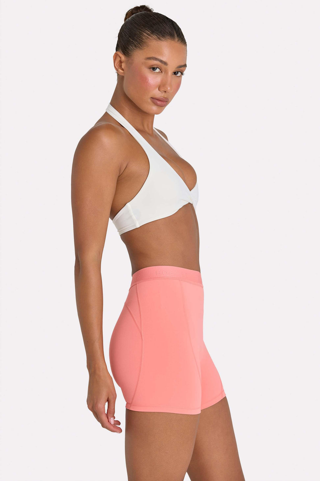 珊瑚柔軟運動迷你短褲