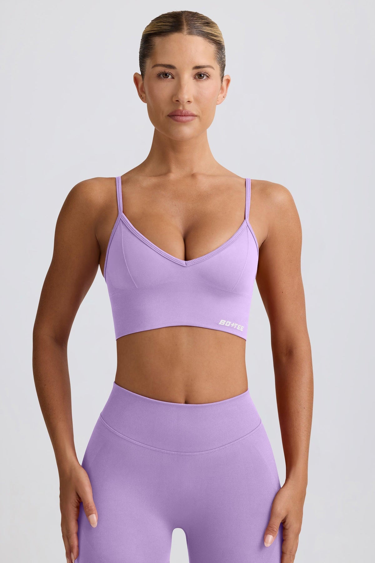 Define Luxe V-neck Sports Bra In Lilac