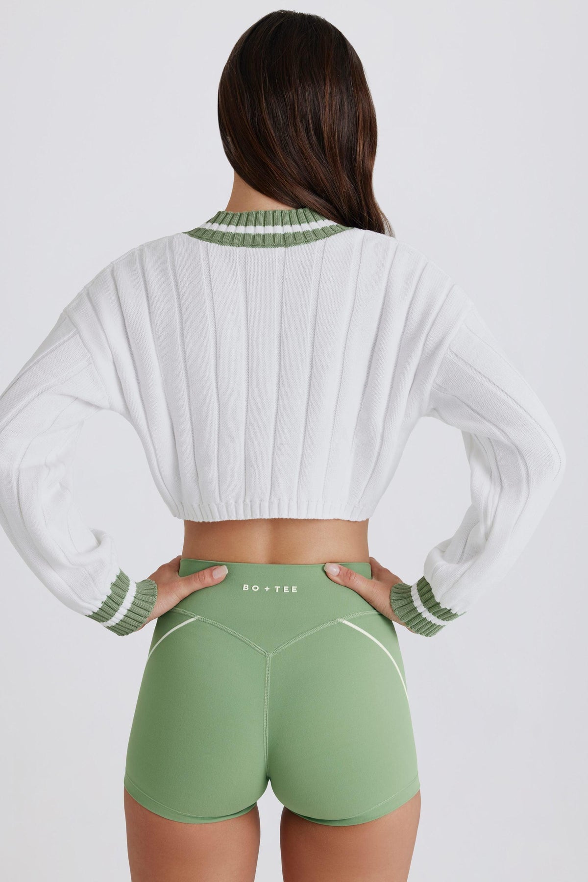 Cable Knit Cotton Cropped Jumper In Green Ivory