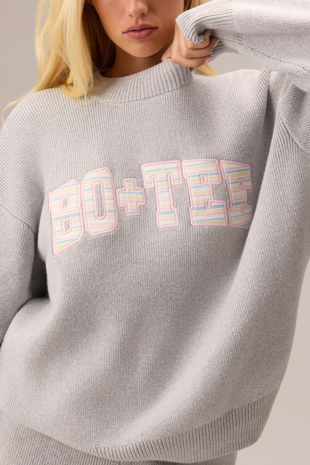 Ribbed Knit Oversized Jumper In Pebble